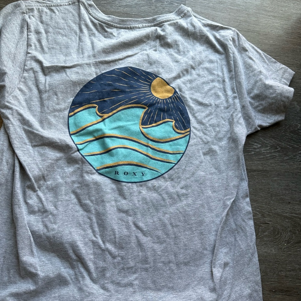 Roxy Gray Graphic T-Shirt